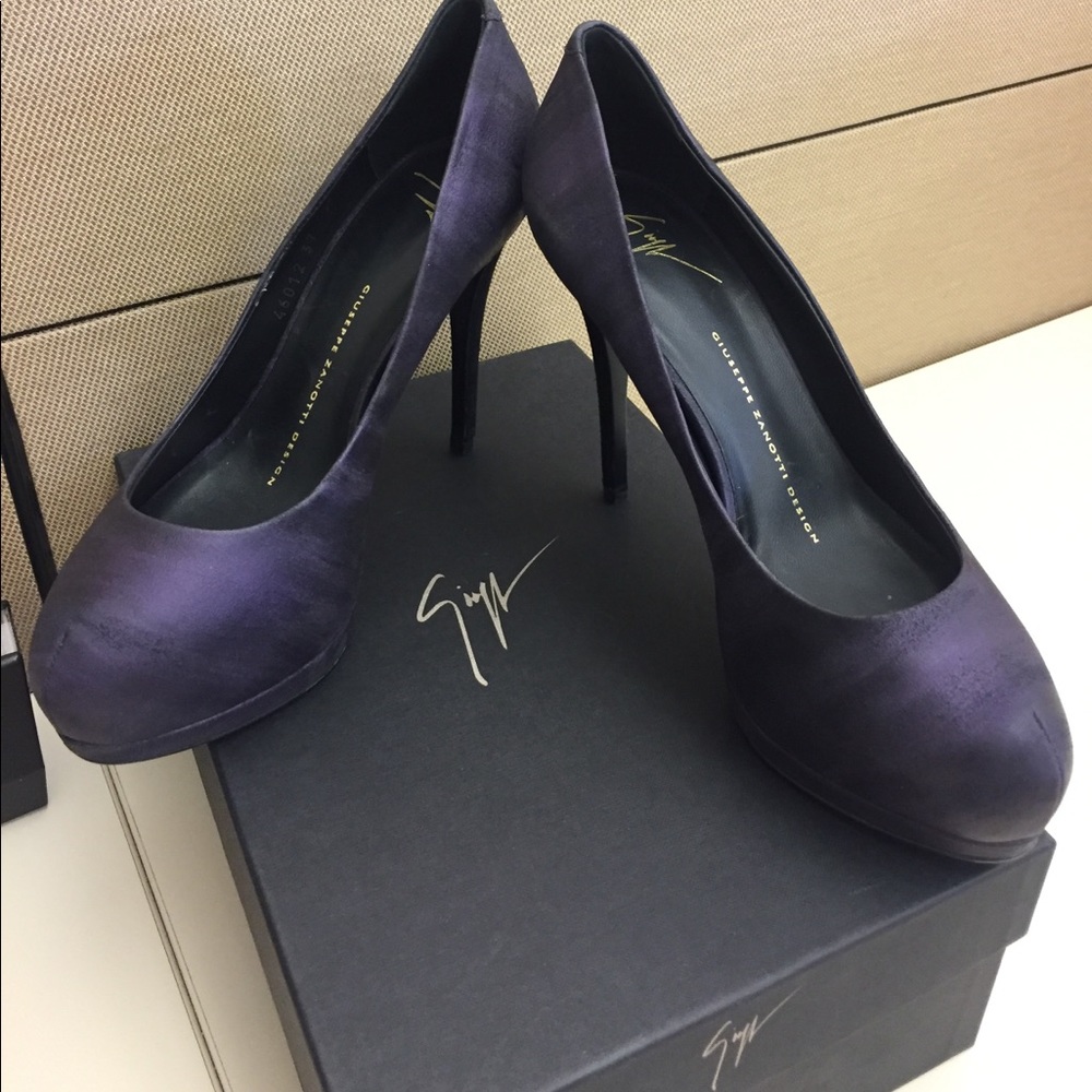 Giuseppe Zanotti Purple Heels