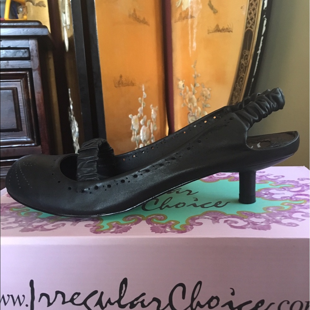 Super cute kitten heels