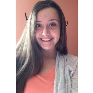 Meet your Posher, Hannah