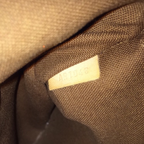 Louis Vuitton Tivoli✨ - Picture 6 of 13