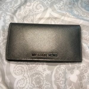 ONE DAY SALE!!! Michael Kors Silver Leather Wallet