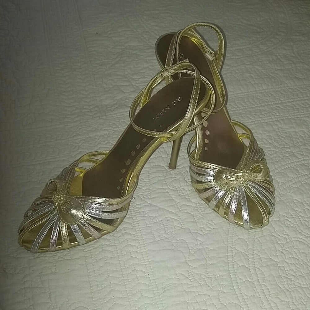 Ladies shoes