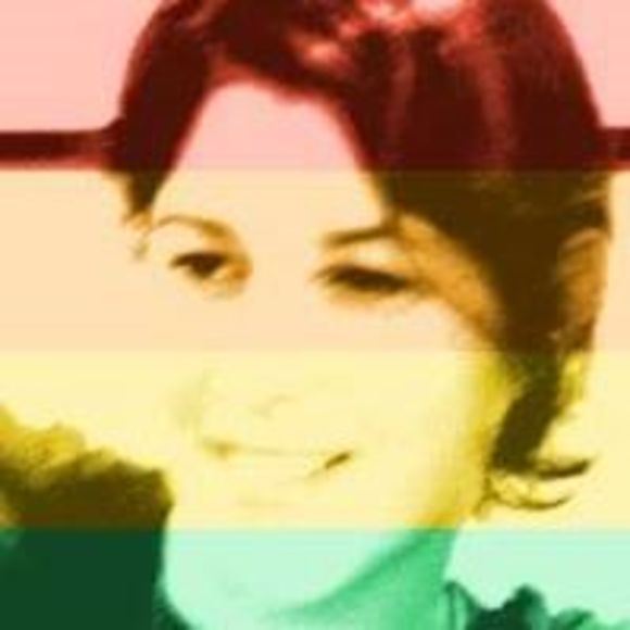 Meet your Posher, Beverly - Picture 1 of 1