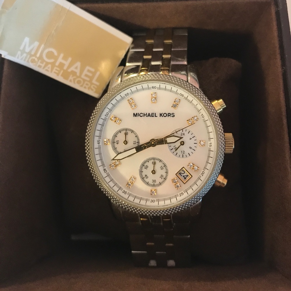 Two tone watch