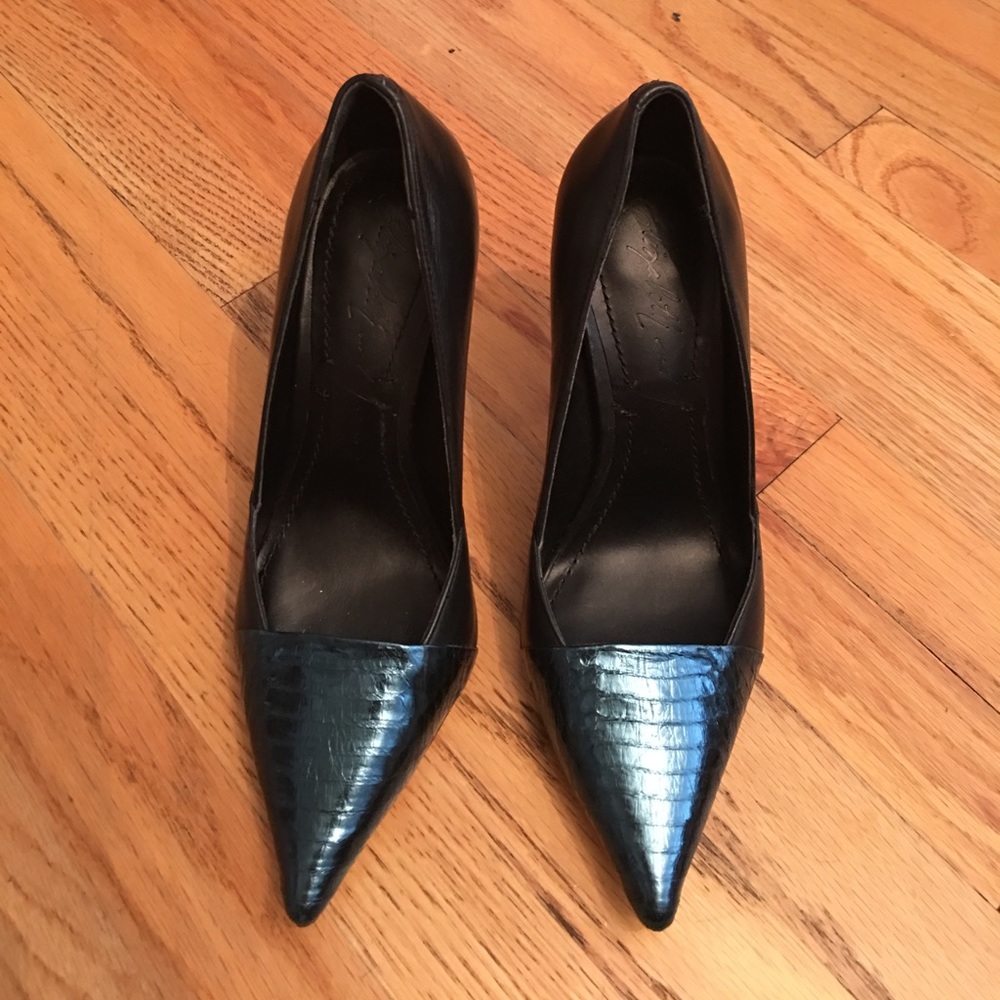 Elizabeth & James leather Pumps