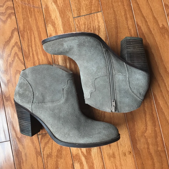 Lucky Brand Shoes - LUCKY BRAND Chelsea Tan Bootie Heel