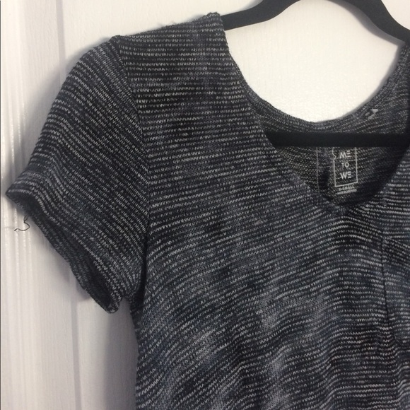 scoop neck tee - Picture 2 of 3