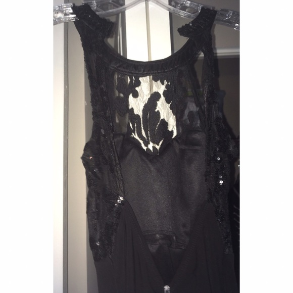 Dress - Picture 2 of 3