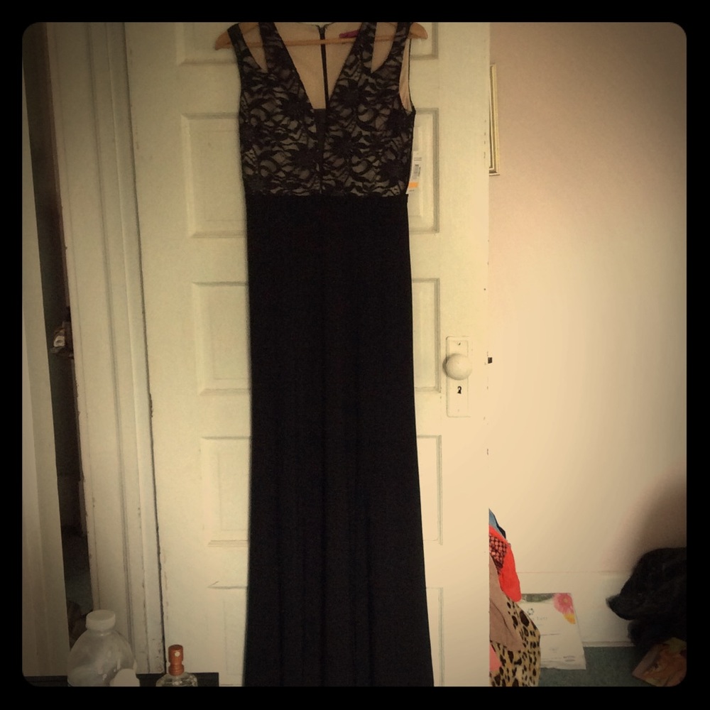 Chic black Morgan&Co. Cocktail dress.