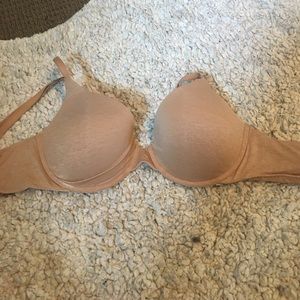 Nude VS 32D