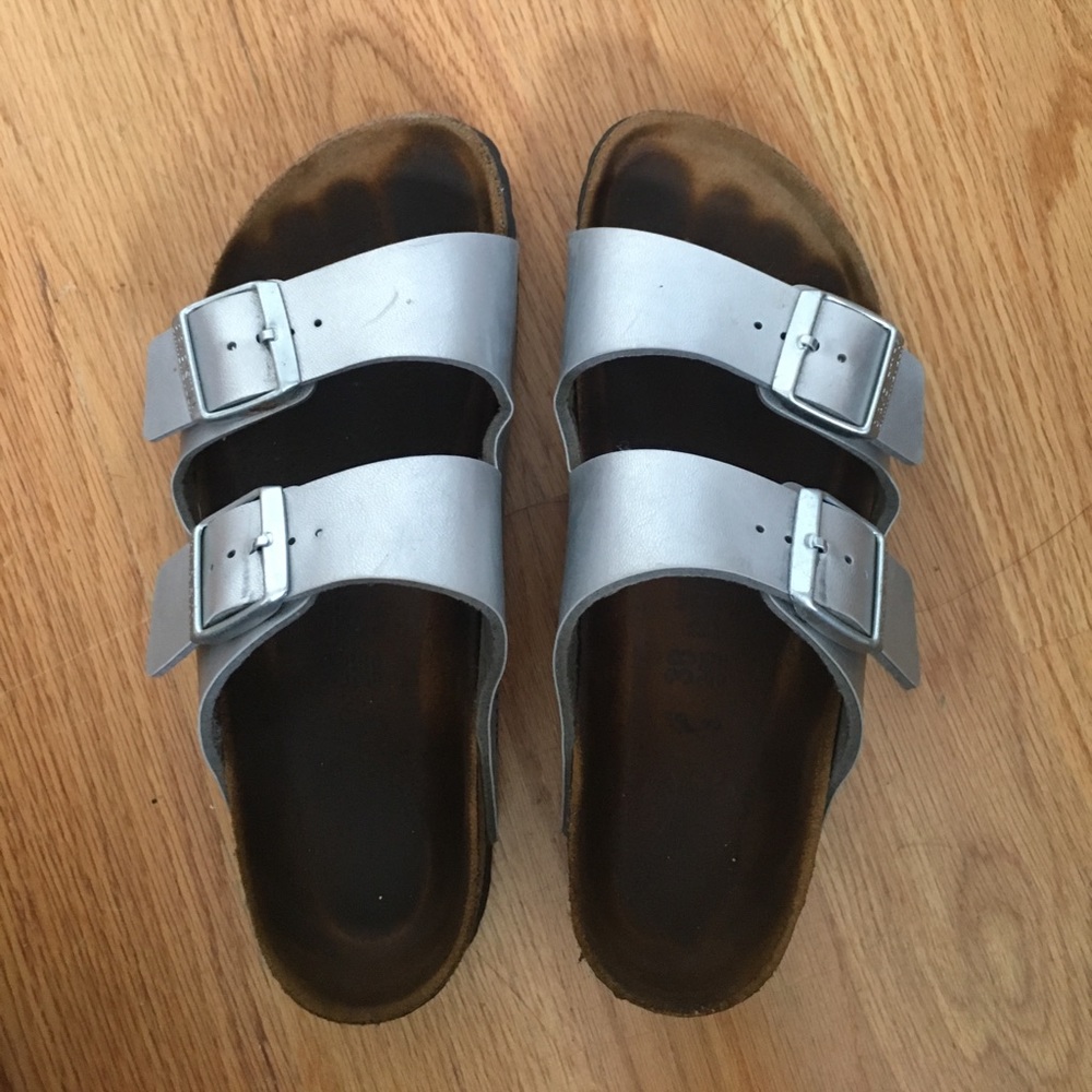 Size 38 ARIZONA silver birkenstocks