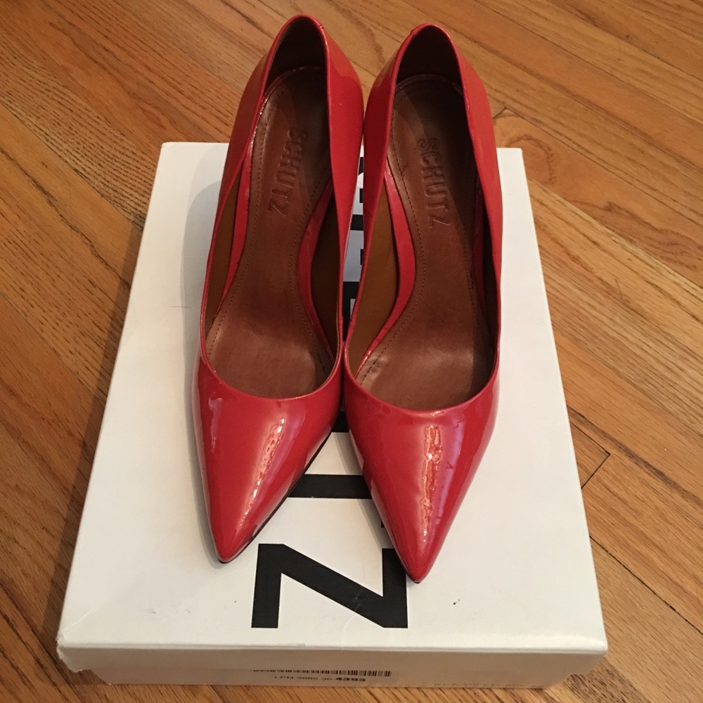 **** SOLD****Schultz Pumps