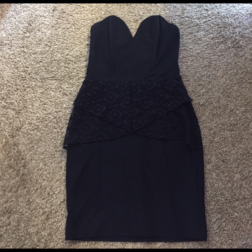 ✨✨Little Black Strapless Dress✨✨
