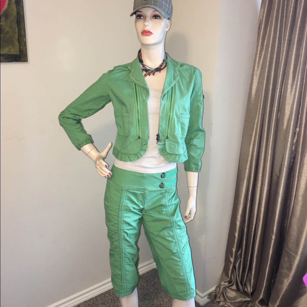 💚 BEBE 2 Piece Set 💚