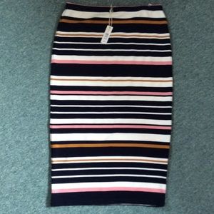 Max studio pencil skirt size small