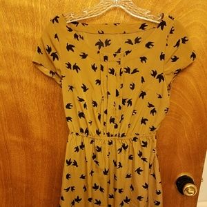 Black and tan bird pattern dress