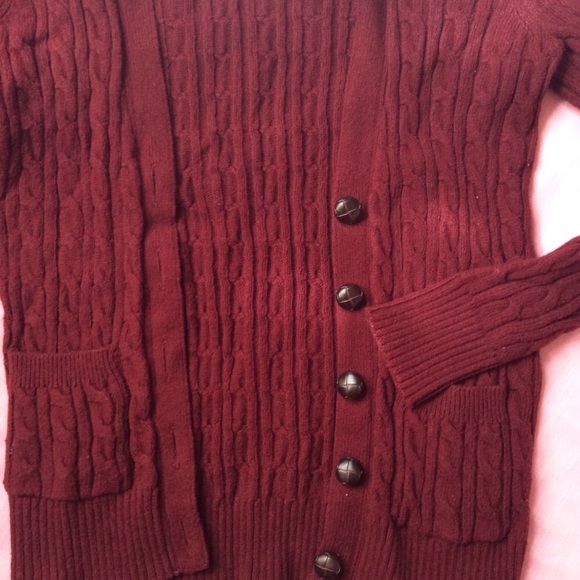 A&f Fullsleeve burgundy cardigan red wine cardigan - Picture 3 of 4