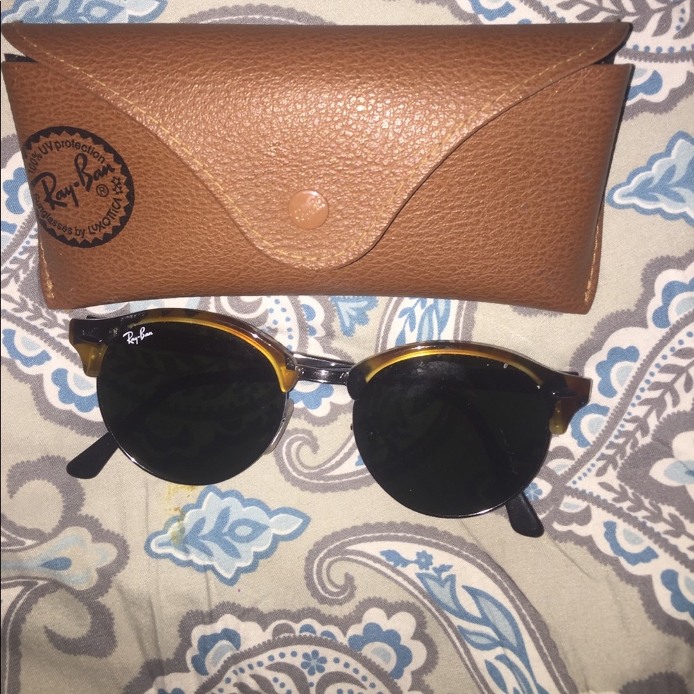 Raybans rounded turtle shell frames