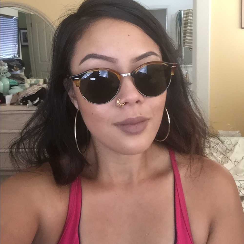 Raybans rounded turtle shell frames - Picture 2 of 3