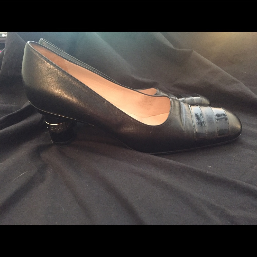 Vintage Chanel Pumps