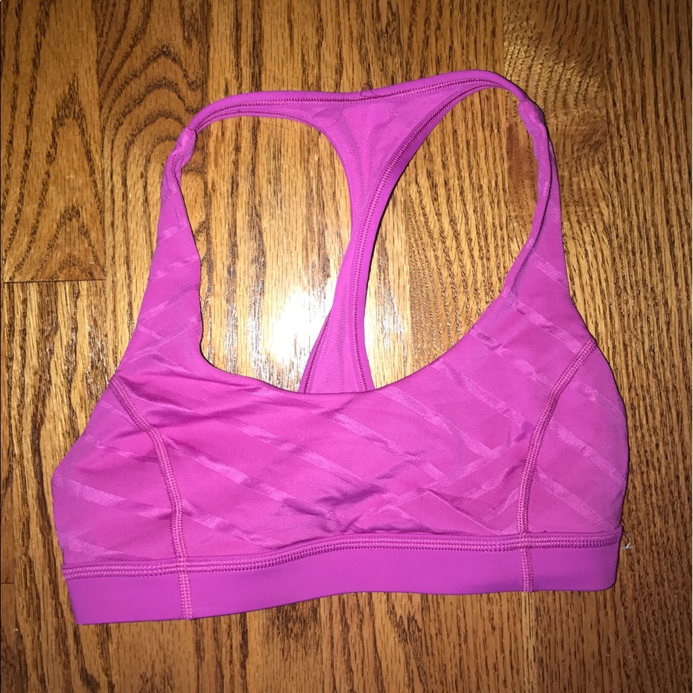 Pink lululemon sports bra
