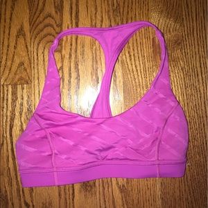 Pink lululemon sports bra