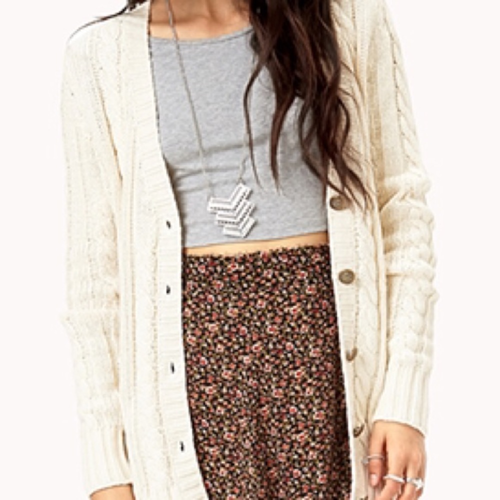 CREAM KNIT SWEATER