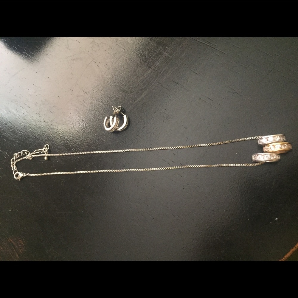 Montana Silversmith Necklace and earrings