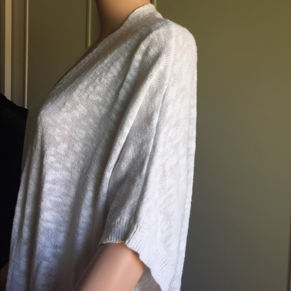 MICHAEL KORS WHITE DROP SLEEVE LIGHTWEIGHT SWEATER - Picture 3 of 7