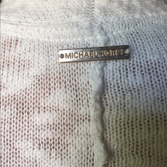 MICHAEL KORS WHITE DROP SLEEVE LIGHTWEIGHT SWEATER - Picture 4 of 7