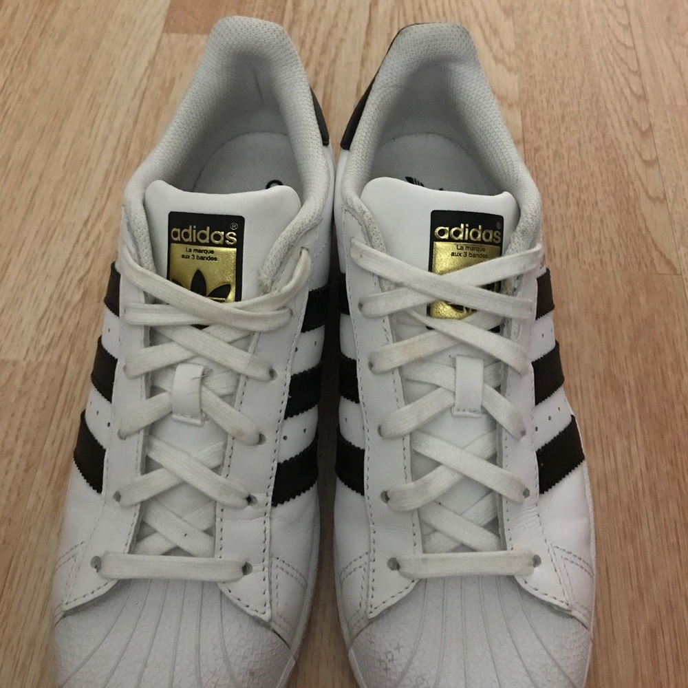 Adidas Superstar Sneakers