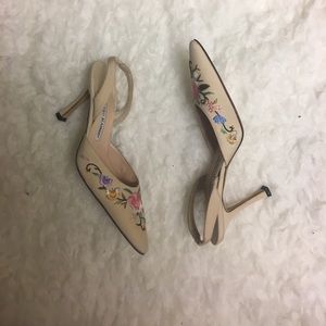 Manolo Blahnik Shoes - Manolo slingbacks Manolo Blahnik Shoes - Manolo slingbacks