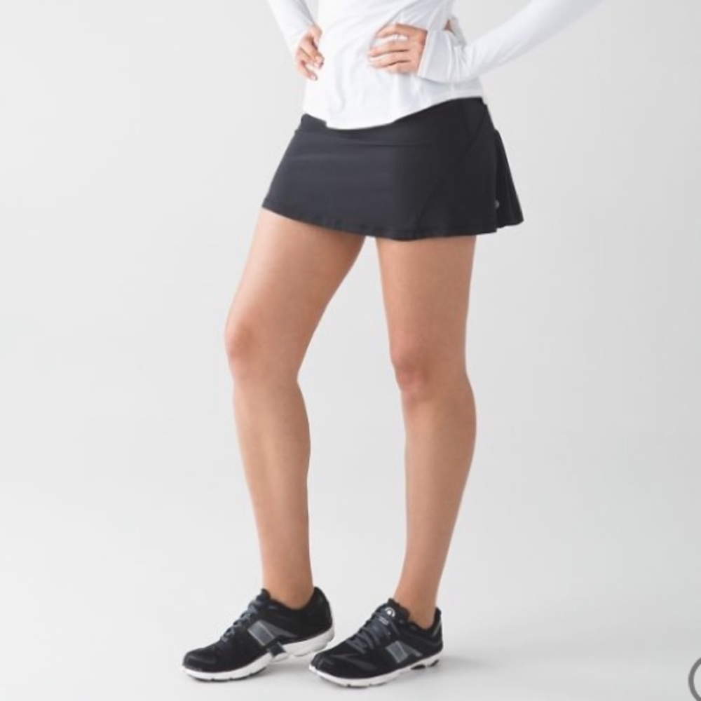 Circuit breaker lululemon athletica skirt