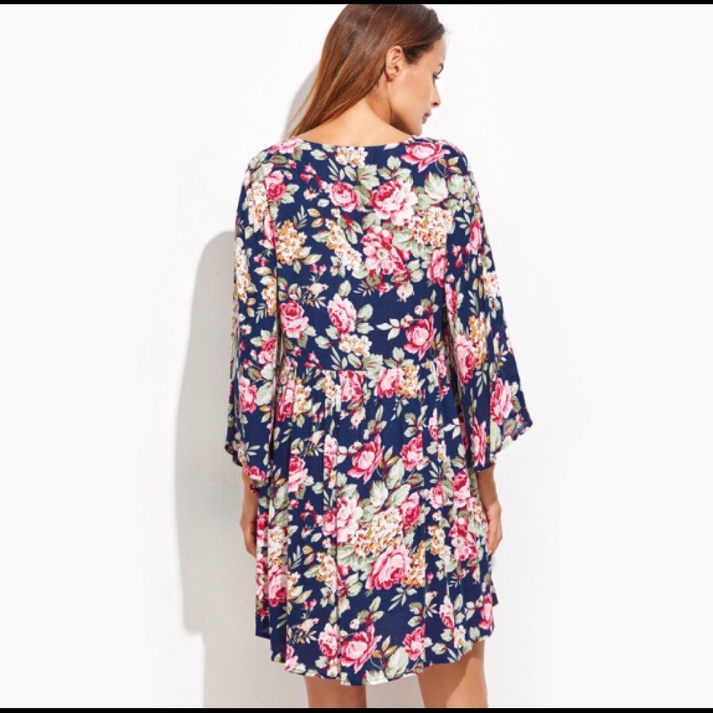 New Item-Dress - Picture 3 of 5