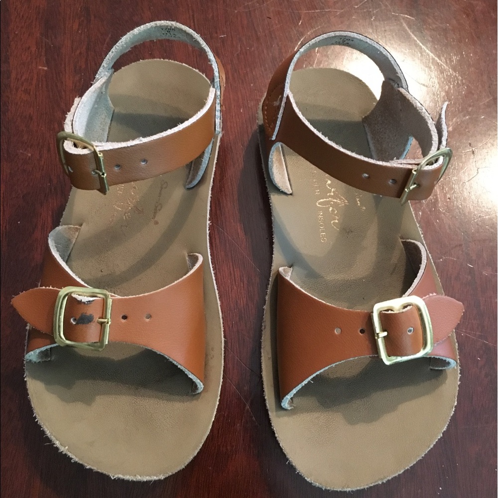 Saltwater sandals