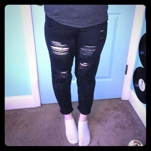 Brandy Melville Boyfriend Style Ripped Black Jeans