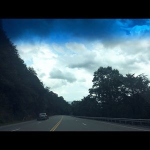 Meet your Posher, E mi ly