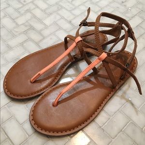 American Eagle Thong Sandals