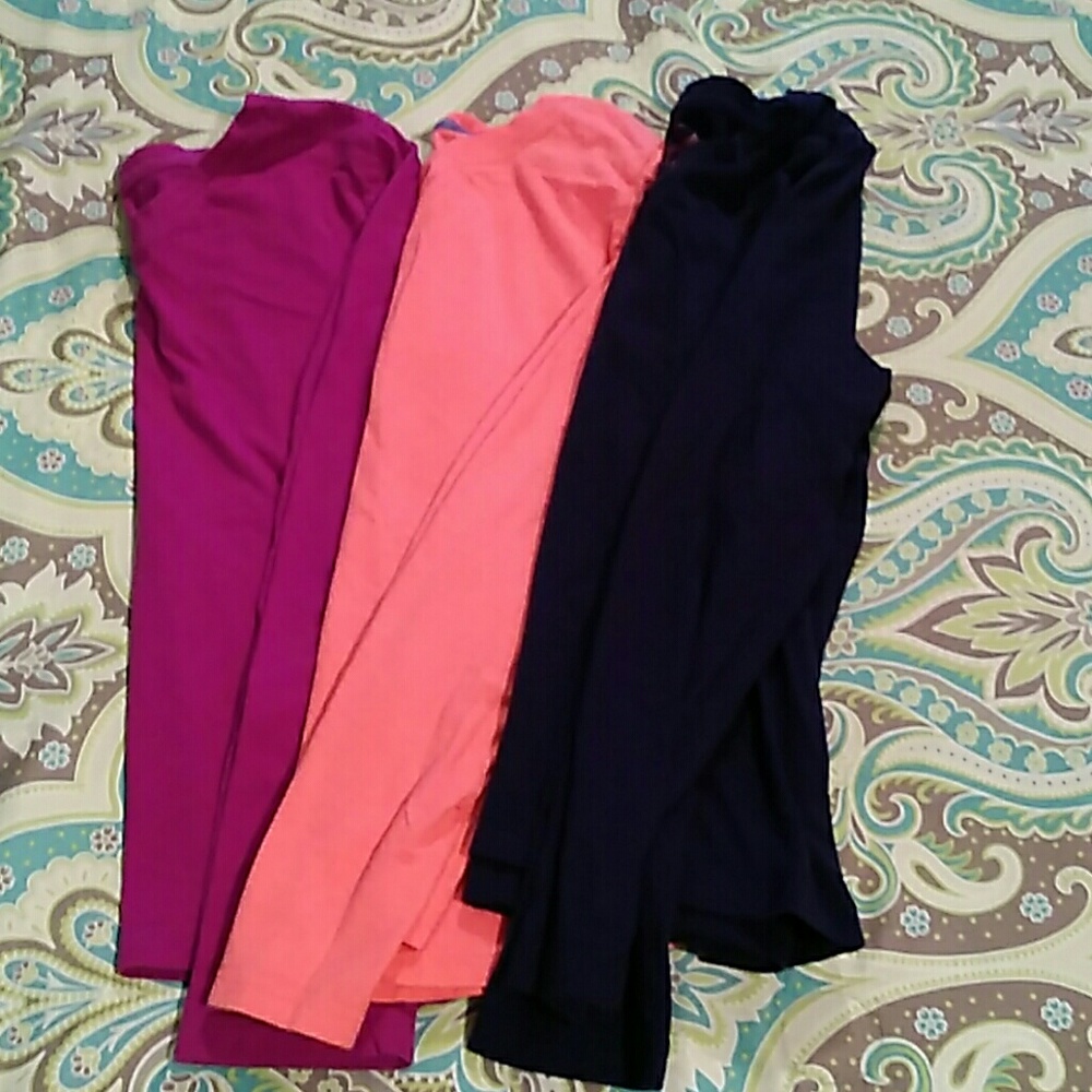 Bundle of 3 long sleeved shirts