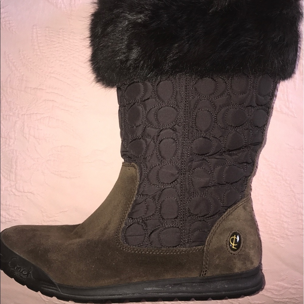 Coach Boots with Fur - Picture 2 of 6