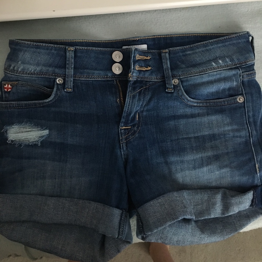 Hudson jean shorts size 24 fits waist 24-26