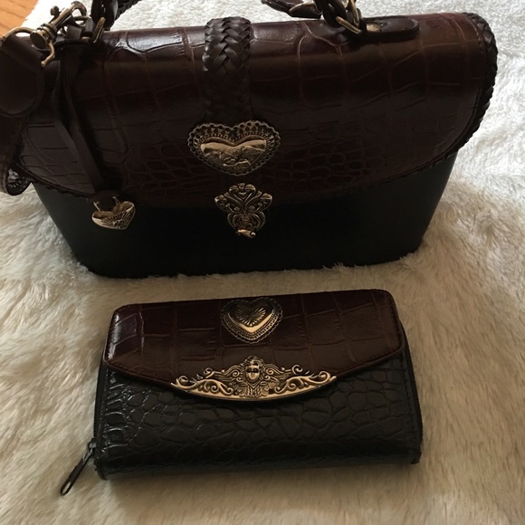Black w/Brown Reptile Top & Silver hardware Purse - Picture 8 of 9