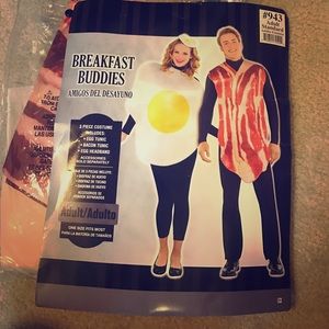 Breakfast buddies couples costume!