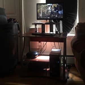 Computer with Bluetooth mouse