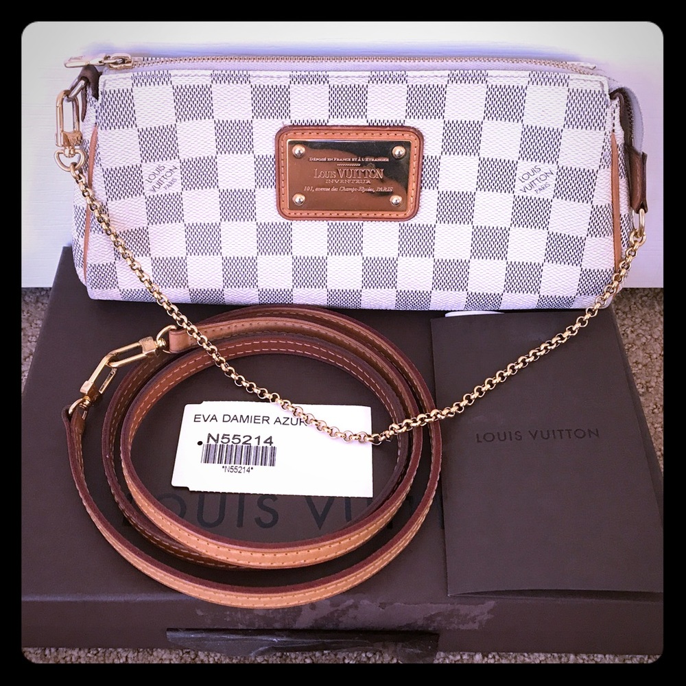 ‼️SOLD‼️ elsewhere Authentic LV Eva Clutch in DA