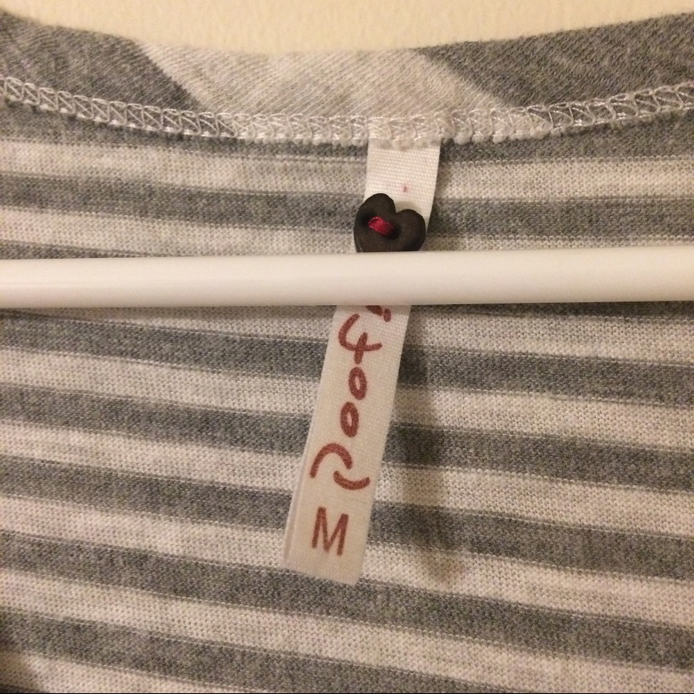 Shirt - Picture 2 of 4