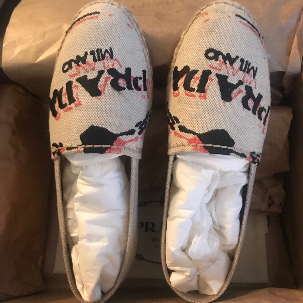 🔥PRADA ESPADRILLES🔥
