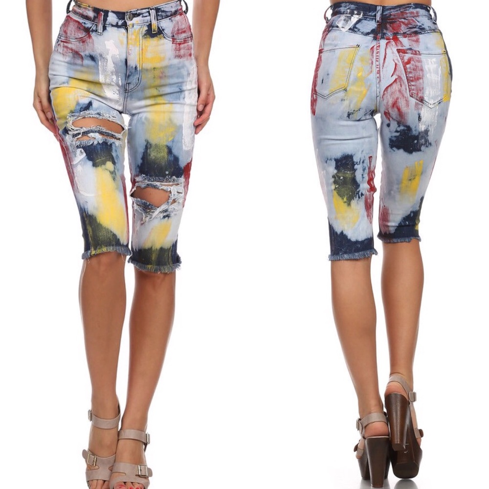 Paint 🎨 + thigh/knee slash high rise capri jeans