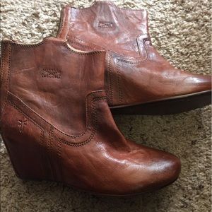 FRYE wedges