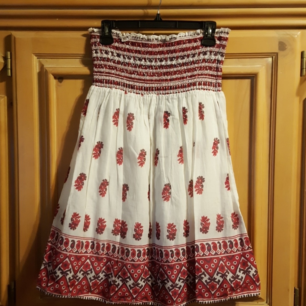 Strapless dress